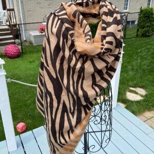 Tiger Print Scarf in GUC